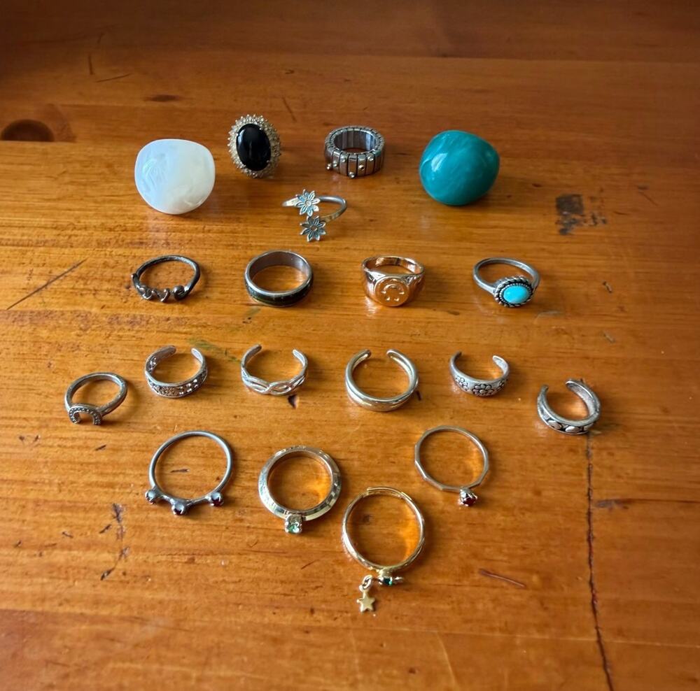 Mixed Fashion Ring Lot 19 Pc Boho Statement Midi Stackable Silver Gold Tone